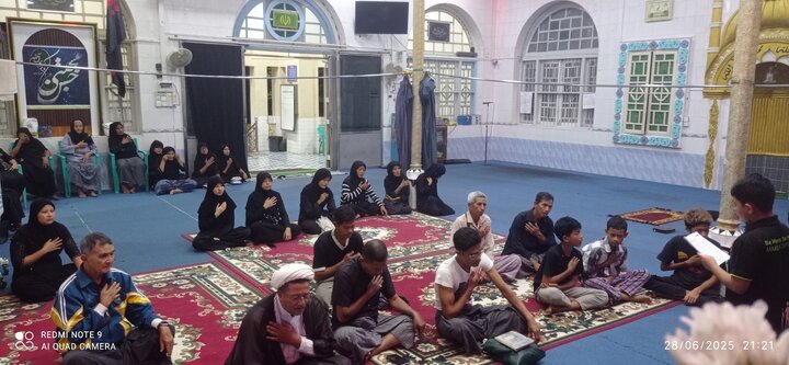 ပြည် ကျောင်းကြီးရှီအဟ် မတ်စ်ဂျစ်ဒ် တွင်  မုဟရမ် လ ၁ရက် ၊၂ရက် နှင့် ၃ ရက်ညများ  ၌  ပြုလုပ် ခဲ့သည့် မဂျ်လစ် စေ ဟိုစိုင်းန် (အ.စ)  ၏ မြင်ကွင်း  ။ ။ Photos