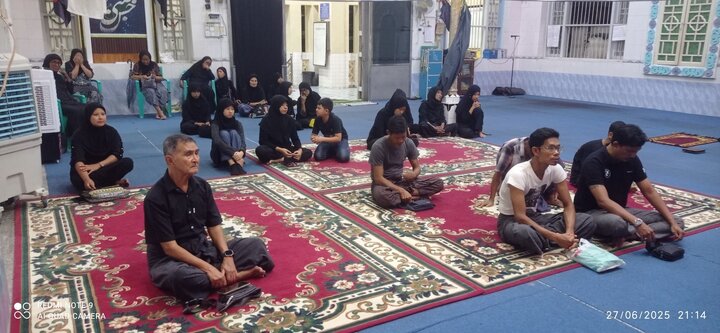 ပြည် ကျောင်းကြီးရှီအဟ် မတ်စ်ဂျစ်ဒ် တွင်  မုဟရမ် လ ၁ရက် ၊၂ရက် နှင့် ၃ ရက်ညများ  ၌  ပြုလုပ် ခဲ့သည့် မဂျ်လစ် စေ ဟိုစိုင်းန် (အ.စ)  ၏ မြင်ကွင်း  ။ ။ Photos