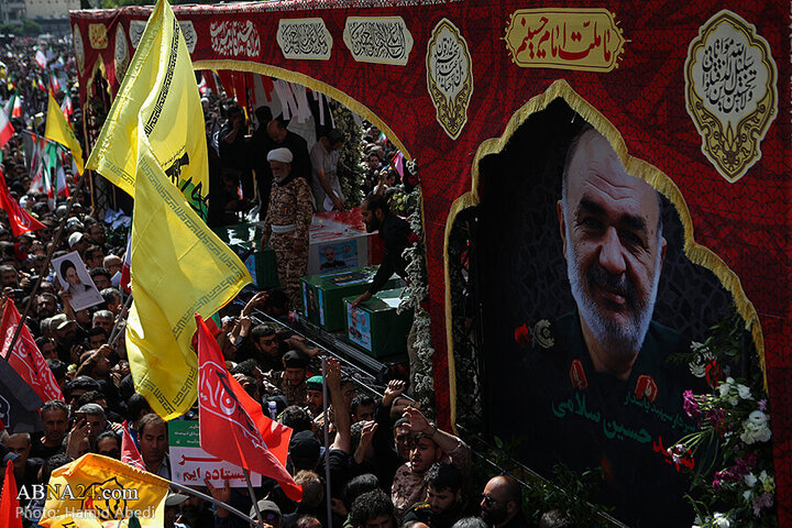 تقرير مصور/ عدسة وكالة "أبنا" توثق مراسم التشييع لشهداء الاقتدار في العاصمة الإيرانية - 3