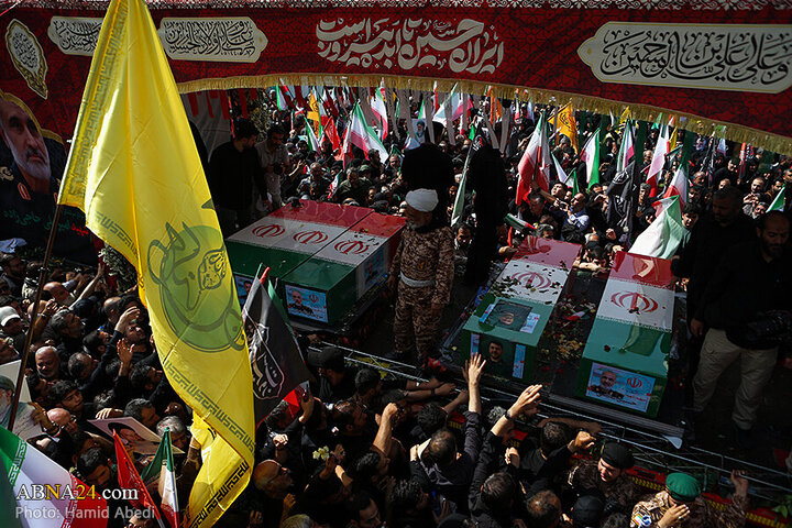 تقرير مصور/ عدسة وكالة "أبنا" توثق مراسم التشييع لشهداء الاقتدار في العاصمة الإيرانية - 3