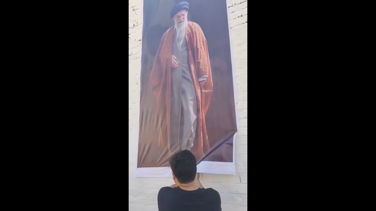 Ayatollah Khamenei Poster Removal Sparks Outrage: Shia Community Clashes with Administration
