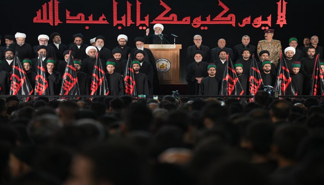راية الإمام الحسين (ع) ترتفع.. وصوت ممثل المرجعية العليا يصدح برؤية إصلاحية للعراق