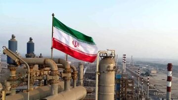 Ekspor Minyak Iran ke Cina Tembus Rekor Tertinggi 1,8 Juta Barel Per Hari