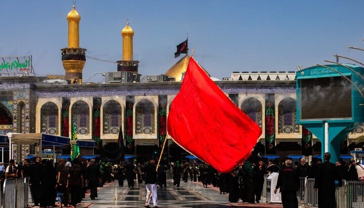 تقرير مصور/ منطقة الحرمين في كربلاء المقدسة تستقبل مئات مواكب عزائية بمناسبة استشهاد الإمام الحسين(ع)