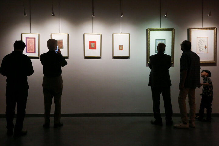 گزارش تصویری | نمایشگاه خوشنویسی «گلاب اشک»