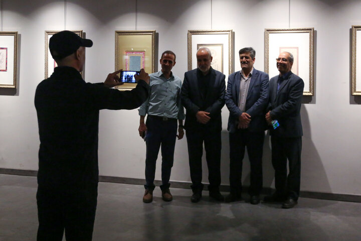 گزارش تصویری | نمایشگاه خوشنویسی «گلاب اشک»