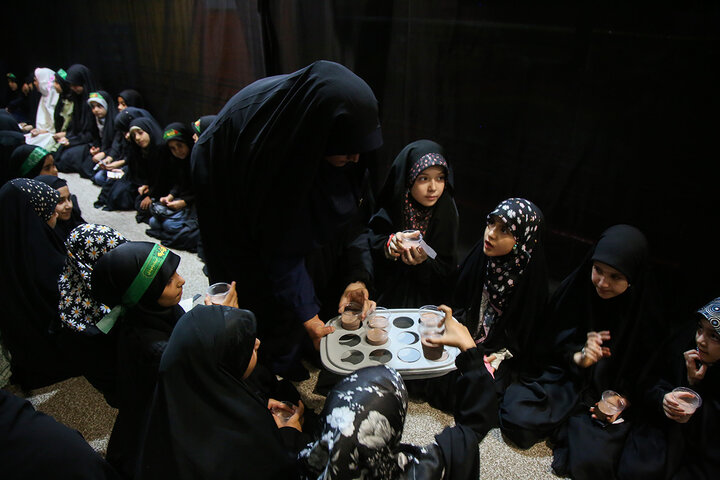 گزارش تصویری  | عزاداری نیجریه‌ای‌ها در حرم مطهر بانوی کرامت