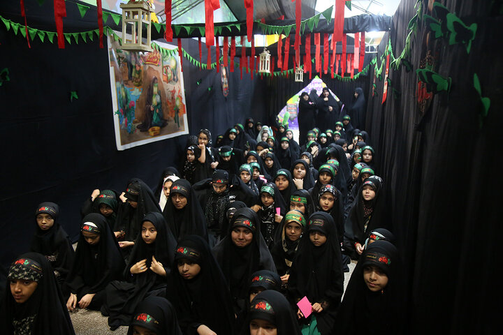 گزارش تصویری  | عزاداری نیجریه‌ای‌ها در حرم مطهر بانوی کرامت