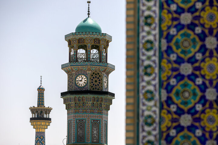 Signos del duelo husainí en el venerado santuario del Imam Reza (P)