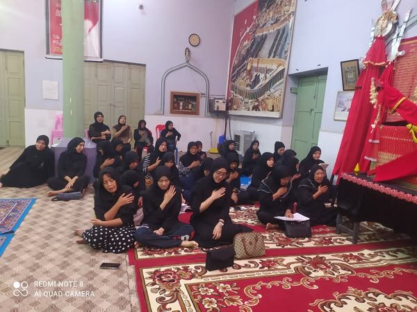 ပြည် မြို့ မဂို ရှီအဟ် မတ်စ်ဂျစ်ဒ်  ၌ မုဟရမ်လ ၁ရက် ၊၂ရက်၊ ၃ရက်  နှင့် ၄ ရက်ညများ တွင် အေမာမ် ဟိုစိုင်န်း(အ.စ) အတွက် အဇါဒါရီ ပြုလုပ် ။ ။ Photos