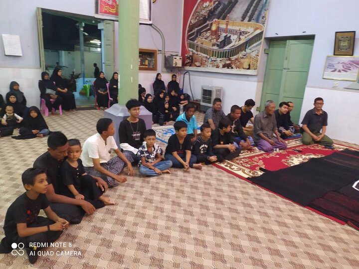 ပြည် မြို့ မဂို ရှီအဟ် မတ်စ်ဂျစ်ဒ်  ၌ မုဟရမ်လ ၁ရက် ၊၂ရက်၊ ၃ရက်  နှင့် ၄ ရက်ညများ တွင် အေမာမ် ဟိုစိုင်န်း(အ.စ) အတွက် အဇါဒါရီ ပြုလုပ် ။ ။ Photos