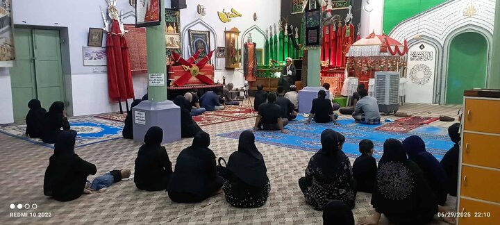 ပြည် မြို့ မဂို ရှီအဟ် မတ်စ်ဂျစ်ဒ်  ၌ မုဟရမ်လ ၁ရက် ၊၂ရက်၊ ၃ရက်  နှင့် ၄ ရက်ညများ တွင် အေမာမ် ဟိုစိုင်န်း(အ.စ) အတွက် အဇါဒါရီ ပြုလုပ် ။ ။ Photos