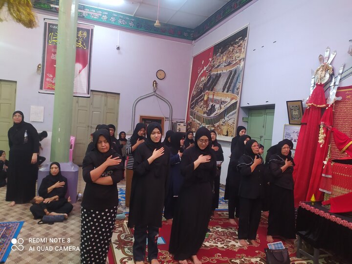 ပြည် မြို့ မဂို ရှီအဟ် မတ်စ်ဂျစ်ဒ်  ၌ မုဟရမ်လ ၁ရက် ၊၂ရက်၊ ၃ရက်  နှင့် ၄ ရက်ညများ တွင် အေမာမ် ဟိုစိုင်န်း(အ.စ) အတွက် အဇါဒါရီ ပြုလုပ် ။ ။ Photos