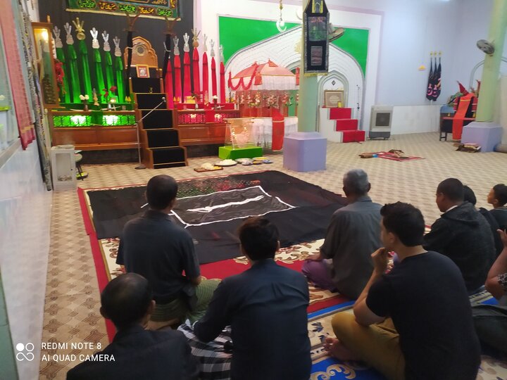 ပြည် မြို့ မဂို ရှီအဟ် မတ်စ်ဂျစ်ဒ်  ၌ မုဟရမ်လ ၁ရက် ၊၂ရက်၊ ၃ရက်  နှင့် ၄ ရက်ညများ တွင် အေမာမ် ဟိုစိုင်န်း(အ.စ) အတွက် အဇါဒါရီ ပြုလုပ် ။ ။ Photos