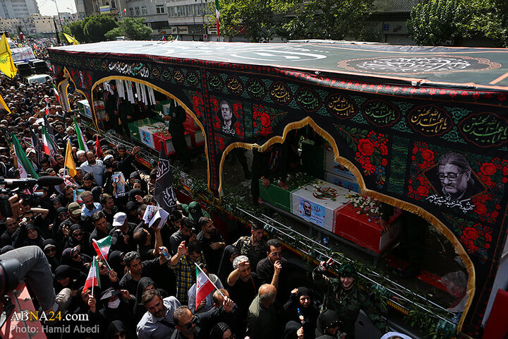 Funeral multitudinário dos mártires do ataque terrorista do regime sionista ao Irã
