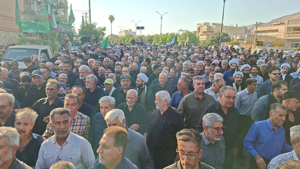 تشییع پیکر شهید سرلشکر فضل‌الله نوذری در کازرون