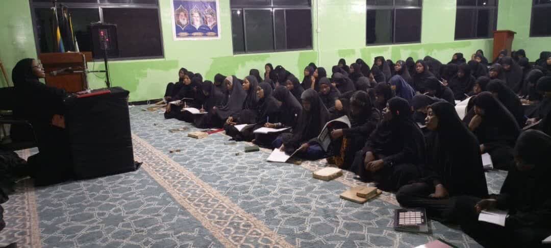 Muendelezo wa Majlisi za Imam Hussein(as) - Madrasat Hazrat Zainab(sa) Kigamboni - Dar-es-Salaam | Mada: "Masomo Tunayojifunza Kutoka Karbala"