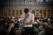 Wêneya Nûçe: Rêwîtiya Şewebarekê ya Deha yekem a Mehê Mûharemê li Deriyê Pîroz a Hazretê Zeyneb (s)