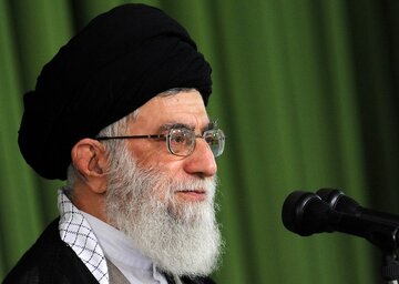 تصویری خبر | مراجع تقلید رہبر معظم کے دفاع کے لئے میدان میں + پوسٹرز