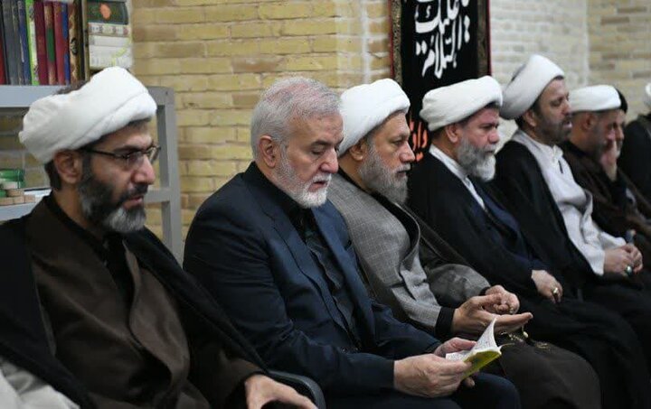 تصاویر| برگزاری مراسم سوگواری و عزاداری چهارمین روز محرم به میزبانی امام جمعه شیراز در مسجد شهدا