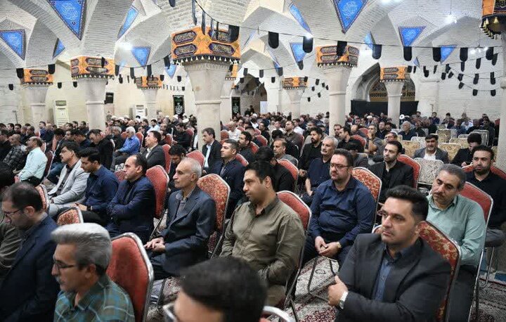 تصاویر| برگزاری مراسم سوگواری و عزاداری چهارمین روز محرم به میزبانی امام جمعه شیراز در مسجد شهدا