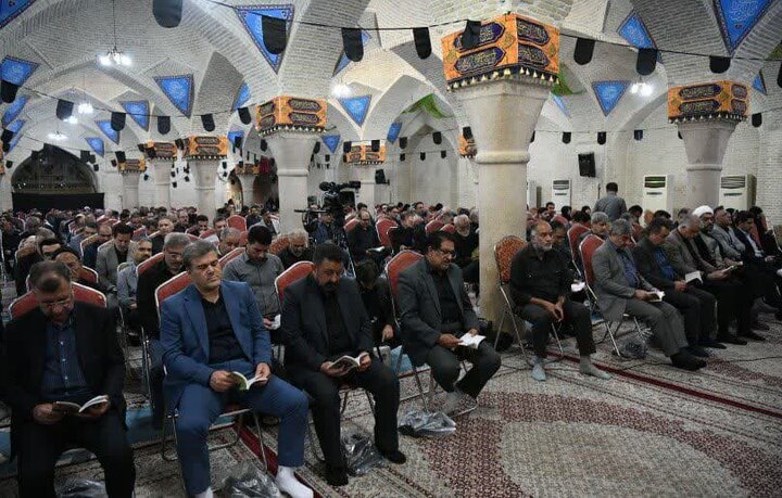 تصاویر| برگزاری مراسم سوگواری و عزاداری چهارمین روز محرم به میزبانی امام جمعه شیراز در مسجد شهدا