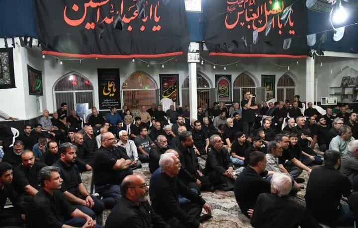 تصاویر| حضور نماینده ولی فقیه در فارس در جمع عزاداران هیئات مختلف شیراز