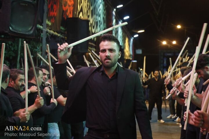 Raporta wêneyan | Taxa Taleqanî ya Tebrîzê di şeva pêncemîn a Muherremê de mazûvaniya şîniyên Huseyîn dikin.