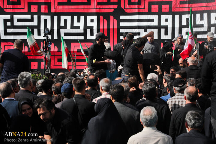 تقرير مصور/ مراسم تشييع ودفن لجثامين شهداء الاقتدار الوطني في حرم السيد صالح (ع) بطهران