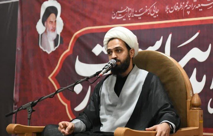 تصاویر| مراسم سوگواری و عزاداری پنجمین روز محرم به میزبانی حجت الاسلام والمسلمین دژکام در مسجد شهدای شیراز