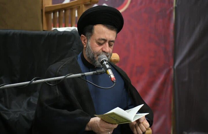 تصاویر| مراسم سوگواری و عزاداری پنجمین روز محرم به میزبانی حجت الاسلام والمسلمین دژکام در مسجد شهدای شیراز