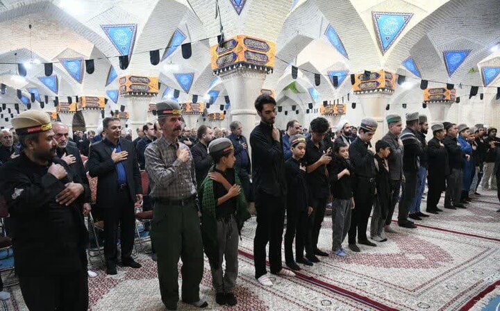 تصاویر| مراسم سوگواری و عزاداری پنجمین روز محرم به میزبانی حجت الاسلام والمسلمین دژکام در مسجد شهدای شیراز