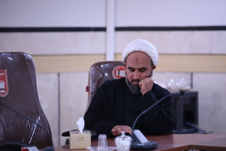 تصاویر| نشست تعدادی از مبلغین موثر تبلیغی شهر شیراز با معاونت دفتر امور سیاسی اجتماعی حوزه های علمیه کشور