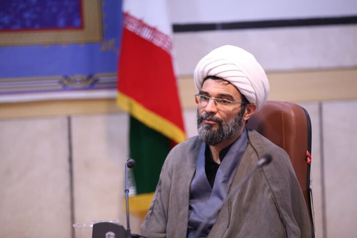 تصاویر| نشست تعدادی از مبلغین موثر تبلیغی شهر شیراز با معاونت دفتر امور سیاسی اجتماعی حوزه های علمیه کشور