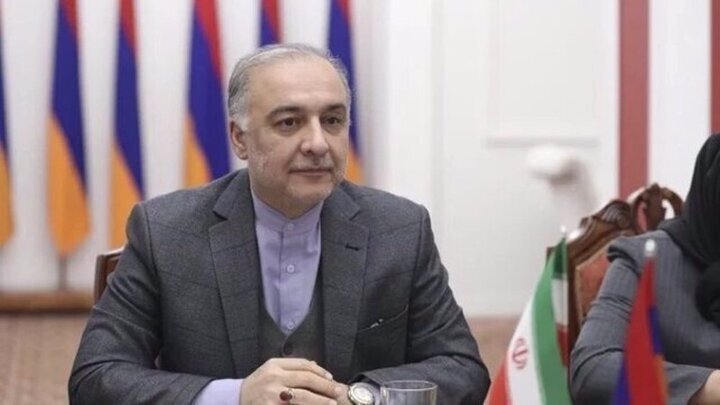 Iran's ambassador to Armenia leaves meeting over presence of hostile US media