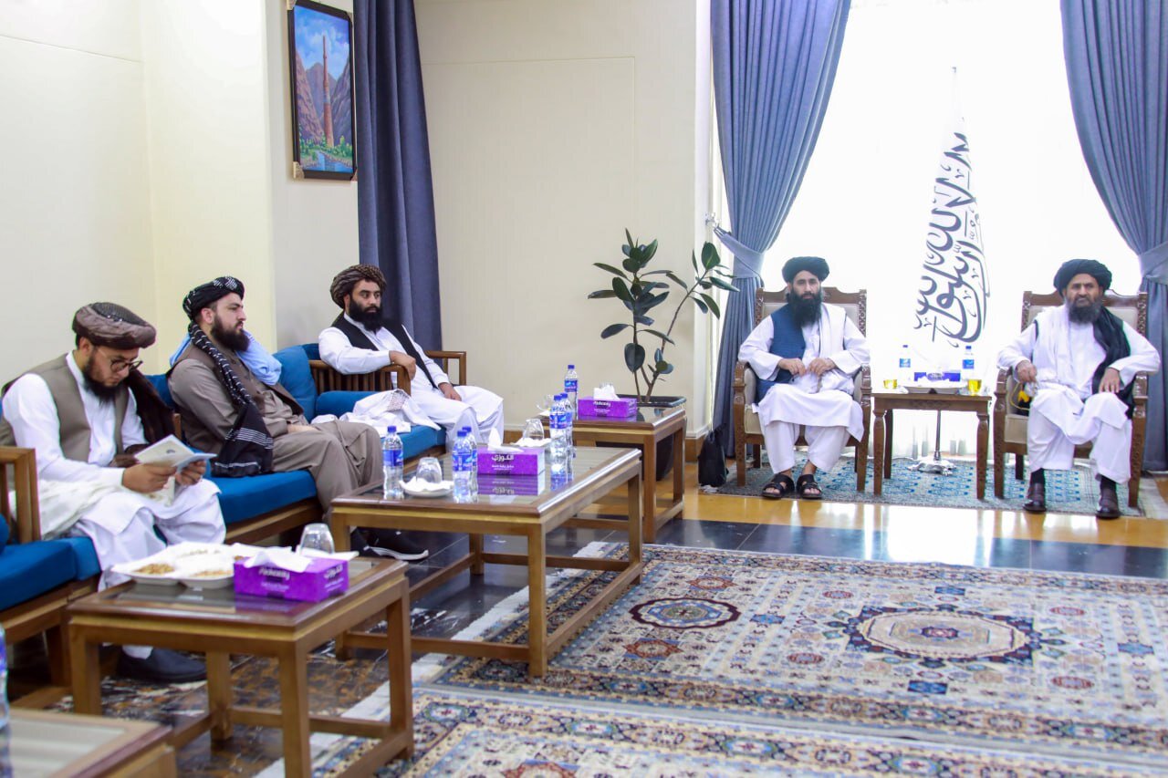 هیأتی از طالبان عازم کشور آذربایجان شد