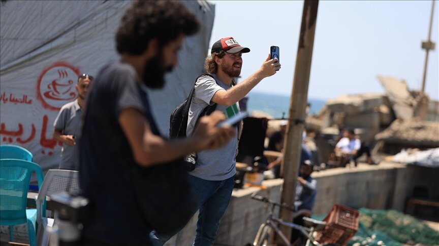 Gaza loses 74 percent of its telecommunications infrastructure