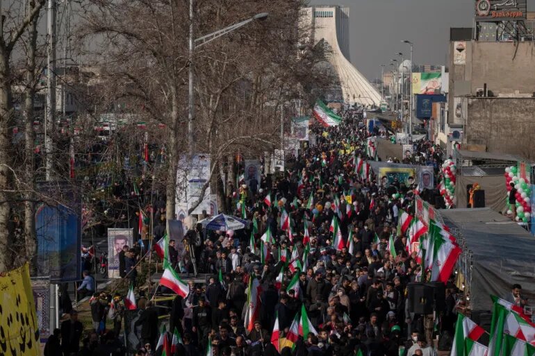 فايننشال تايمز: هكذا أعادت إسرائيل إحياء القومية الإيرانية