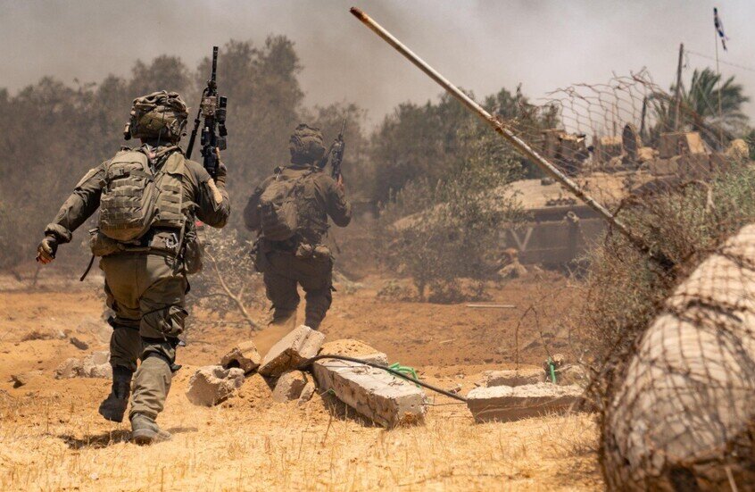 "ليس صفقة مع حماس ولا احتلال القطاع".. موقع عبري يفجر مفاجأة كبرى عن سيناريو إسرائيلي مرعب يخص غزة