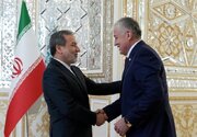 İran ve Tacikistan Dışişleri Bakanları Görüştü