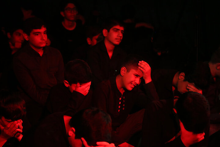 گزارش تصویری | عزاداری نوجوانان فاطمی در ماه محرم