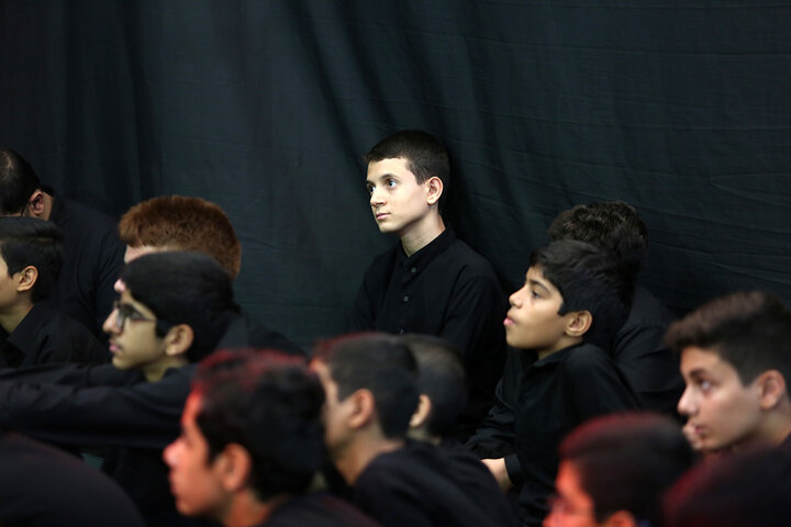 گزارش تصویری | عزاداری نوجوانان فاطمی در ماه محرم