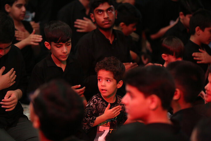 گزارش تصویری | عزاداری نوجوانان فاطمی در ماه محرم