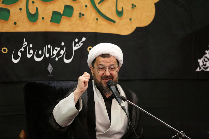 گزارش تصویری | عزاداری نوجوانان فاطمی در ماه محرم