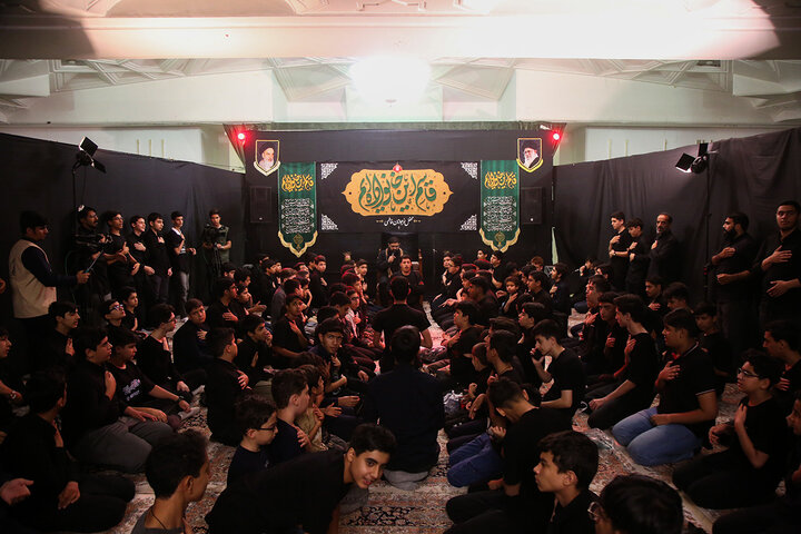 گزارش تصویری | عزاداری نوجوانان فاطمی در ماه محرم