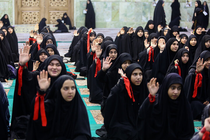 گزارش تصویری | برپایی خیمه عزای محرم هیئت معصومانه حرم بانوی کرامت