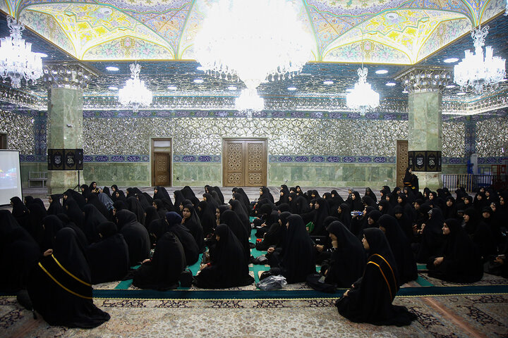 گزارش تصویری | برپایی خیمه عزای محرم هیئت معصومانه حرم بانوی کرامت