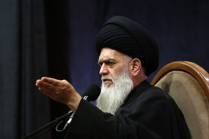 گزارش تصویری | مجلس عزاداری ظهر روز چهارم محرم در حرم حضرت معصومه (س)