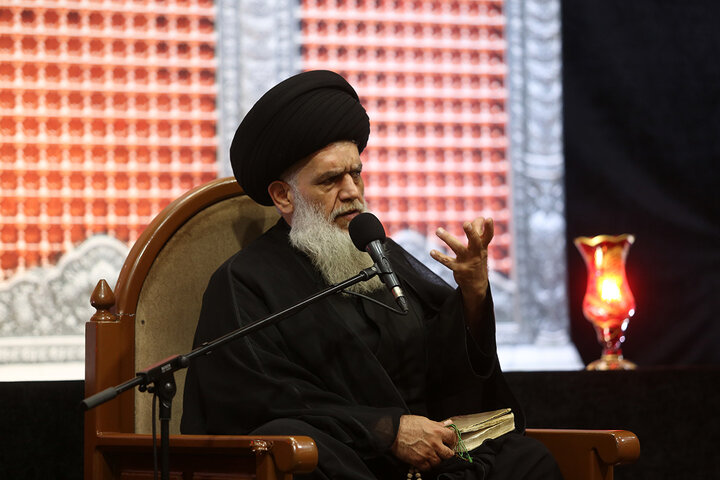 گزارش تصویری | مجلس عزاداری ظهر روز چهارم محرم در حرم حضرت معصومه (س)