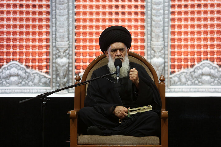 گزارش تصویری | مجلس عزاداری ظهر روز چهارم محرم در حرم حضرت معصومه (س)